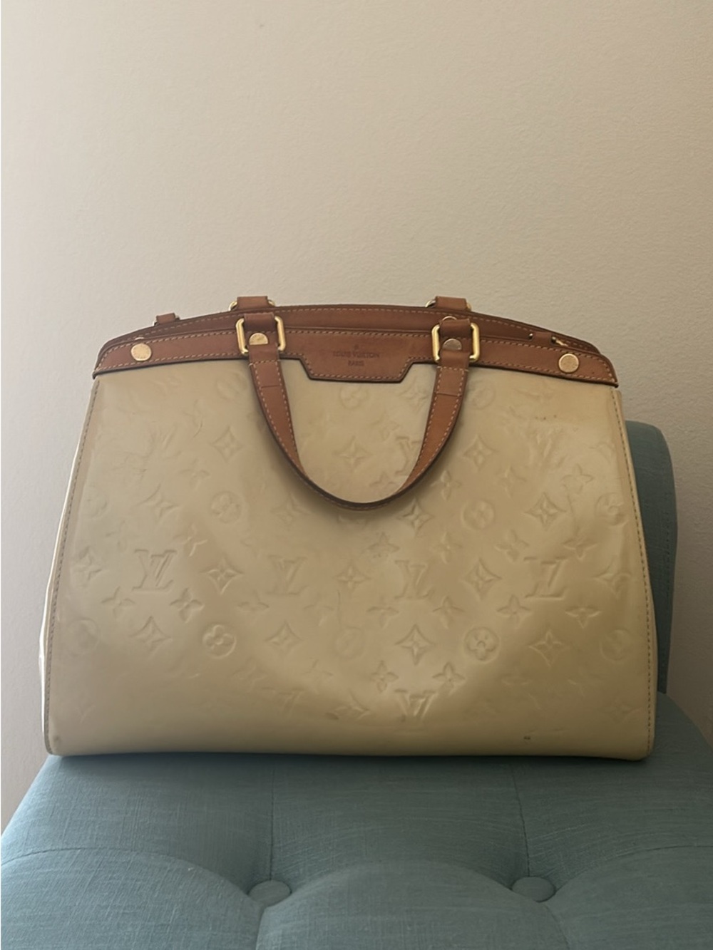 Louis Vuitton Vanilla Vernis Brea MM Leather with Brown Trim